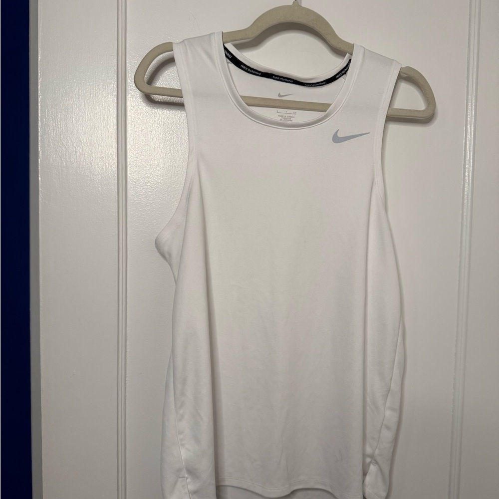Nike Women's White Sleeveless Tank